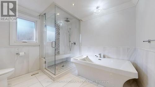 42 Evanston Drive, Toronto, ON - Indoor Photo Showing Bathroom