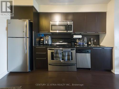 1408 - 23 Sheppard Avenue E, Toronto, ON - Indoor Photo Showing Kitchen