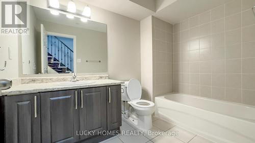 74 Aquatic Ballet Path, Oshawa, ON - Indoor Photo Showing Bathroom