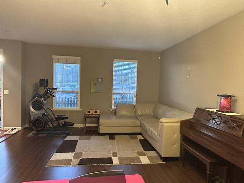 6942 208 Street, Langley, BC - Indoor Photo Showing Gym Room