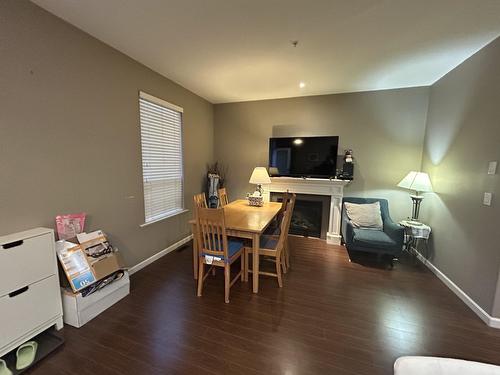 6942 208 Street, Langley, BC - Indoor