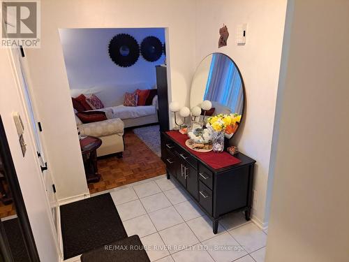 80 Wright Crescent, Ajax, ON - Indoor Photo Showing Living Room