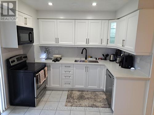 80 Wright Crescent, Ajax, ON - Indoor Photo Showing Kitchen