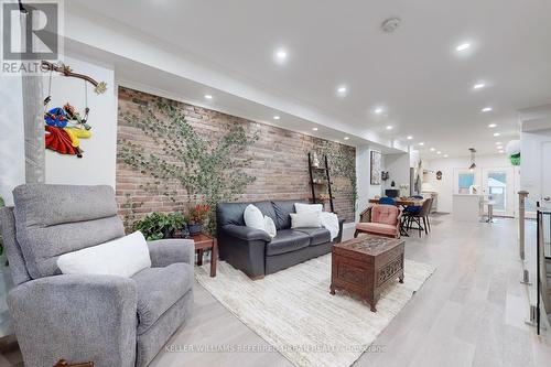 61 Roseheath Avenue, Toronto, ON - Indoor Photo Showing Living Room