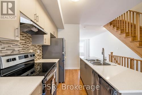 794 Eddystone Path S, Oshawa, ON - Indoor Photo Showing Kitchen With Stainless Steel Kitchen With Double Sink With Upgraded Kitchen