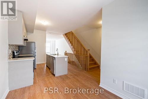 794 Eddystone Path S, Oshawa, ON - Indoor Photo Showing Kitchen