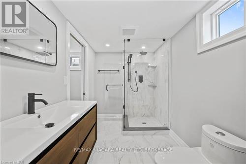 78 Beverly Crescent, Welland, ON - Indoor Photo Showing Bathroom