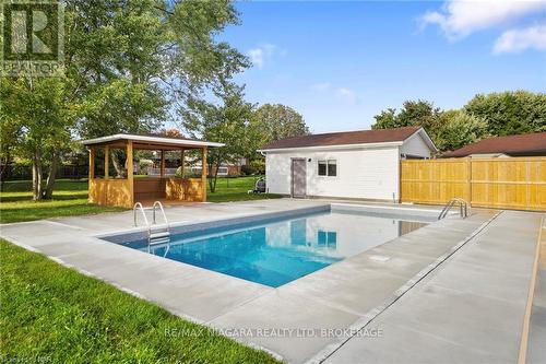 78 Beverly Crescent, Welland, ON - Outdoor With In Ground Pool