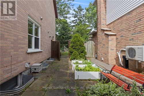 66 Elderwood Drive, St. Catharines, ON 