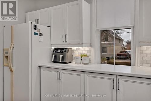 288 Westcott Street, Peterborough (Downtown), ON - Indoor Photo Showing Kitchen