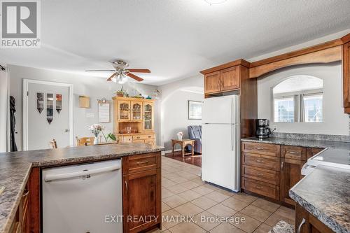 87 Clement Street, North Glengarry, ON - Indoor Photo Showing Kitchen