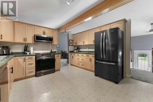 1578 Rapid Road, Whitewater Region, ON - Indoor Photo Showing Kitchen