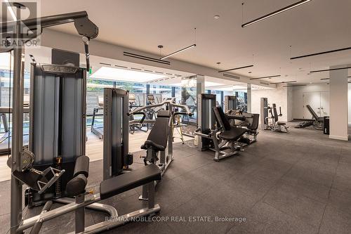 814 - 127 Broadway Avenue S, Toronto, ON - Indoor Photo Showing Gym Room