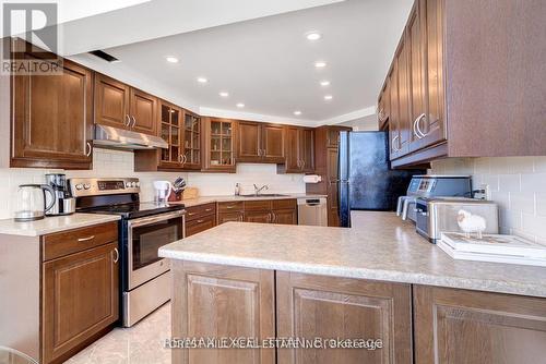 1102 - 192 Jarvis Street, Toronto, ON - Indoor Photo Showing Kitchen