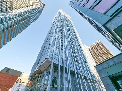 # 3302 - 1 Yorkville Avenue, Toronto, ON - Outdoor