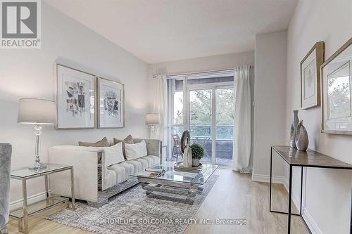 285 - 23 Cox Boulevard, Markham, ON - Indoor Photo Showing Living Room