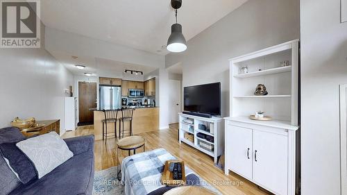 701 - 18 Kenaston Gardens, Toronto, ON - Indoor Photo Showing Living Room