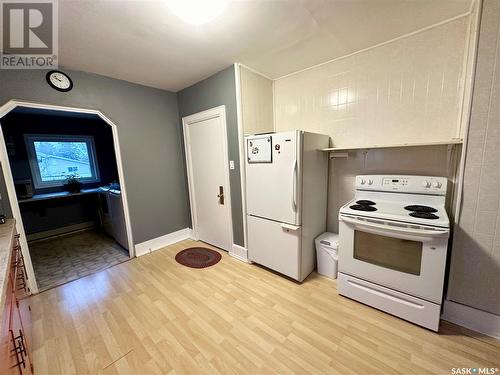 1341 105Th Street, North Battleford, SK - Indoor Photo Showing Kitchen