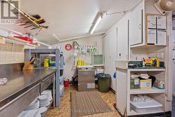 kitchen & prep area - 