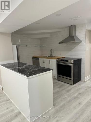 Bsmt - 79 Beechbrooke Way, Aurora, ON - Indoor Photo Showing Kitchen