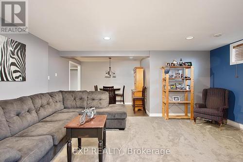 47416 Talbot Line W, Malahide (Orwell), ON - Indoor Photo Showing Living Room