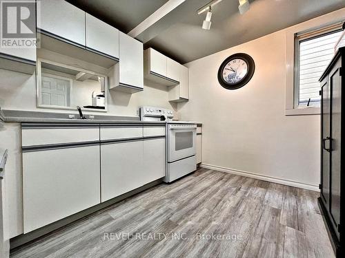 158 Kent Avenue, Timmins (Ts - Sw), ON - Indoor Photo Showing Kitchen