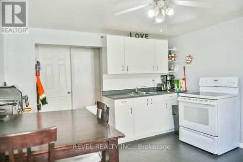 158 Kent Avenue, Timmins (Ts - Sw), ON - Indoor Photo Showing Kitchen