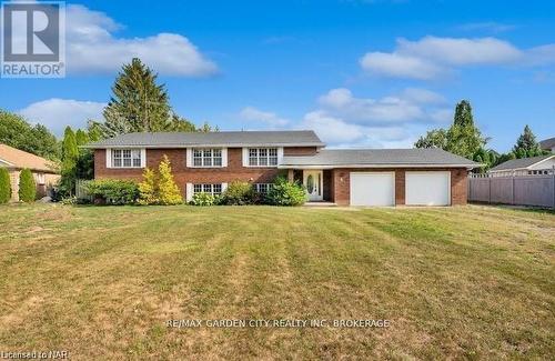 4 Merritt Circle, Niagara-On-The-Lake (101 - Town), ON - Outdoor