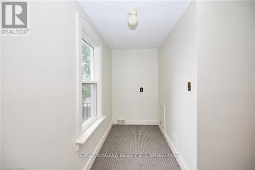 4889 Mcrae Street, Niagara Falls (211 - Cherrywood), ON - Indoor Photo Showing Other Room