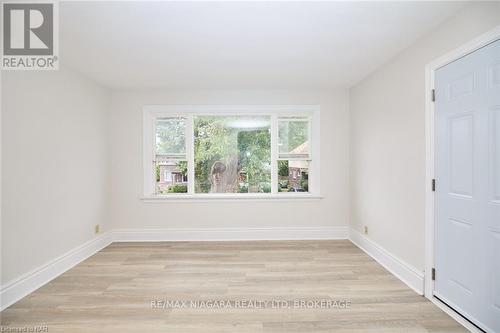 4889 Mcrae Street, Niagara Falls (211 - Cherrywood), ON - Indoor Photo Showing Other Room