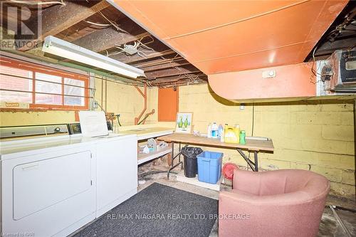 4889 Mcrae Street, Niagara Falls (211 - Cherrywood), ON - Indoor Photo Showing Laundry Room