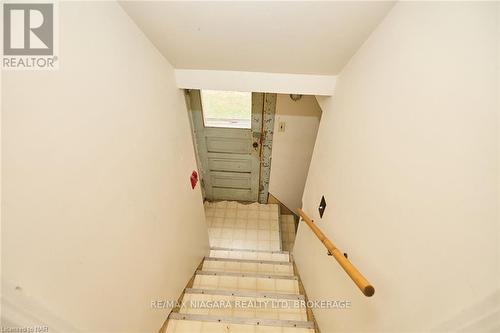 4889 Mcrae Street, Niagara Falls (211 - Cherrywood), ON - Indoor Photo Showing Other Room