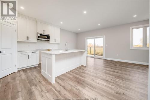 93 Eagle, Leamington, ON - Indoor Photo Showing Kitchen