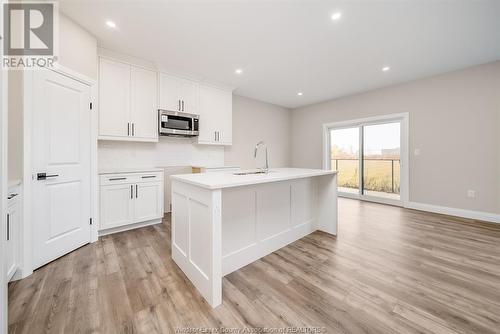 93 Eagle, Leamington, ON - Indoor Photo Showing Kitchen