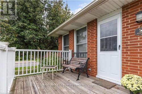 105 Rockwood Avenue, St. Catharines, ON - Outdoor With Deck Patio Veranda With Exterior