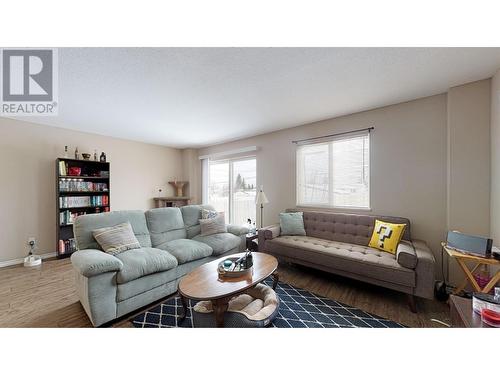 9212 86 Street, Fort St. John, BC - Indoor Photo Showing Living Room