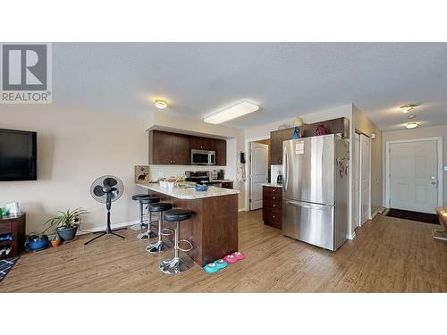 9212 86 Street, Fort St. John, BC - Indoor Photo Showing Kitchen