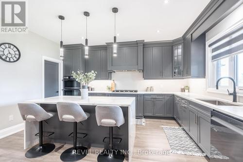 148 Susan Drive, Pelham, ON - Indoor Photo Showing Kitchen With Upgraded Kitchen