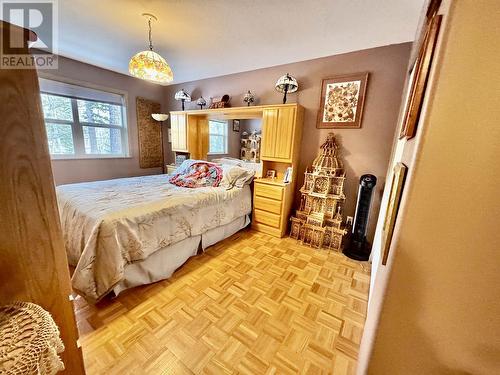 4972 Canium Court, 108 Mile Ranch, BC - Indoor Photo Showing Bedroom