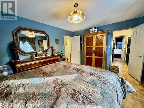 4972 Canium Court, 108 Mile Ranch, BC - Indoor Photo Showing Bedroom