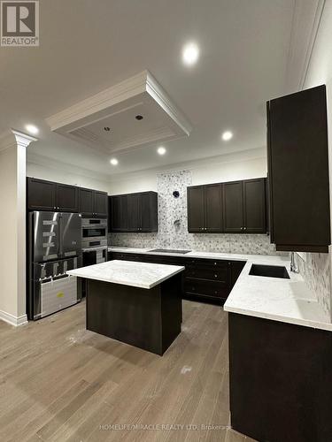 126 Petal Avenue, East Gwillimbury, ON - Indoor Photo Showing Kitchen With Stainless Steel Kitchen With Upgraded Kitchen