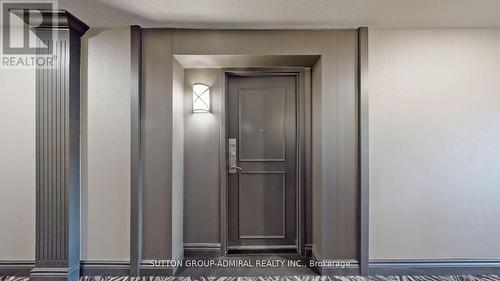 1203 - 11 Townsgate Drive, Vaughan, ON - Indoor