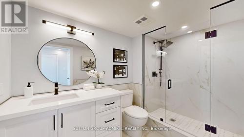 1203 - 11 Townsgate Drive, Vaughan, ON - Indoor Photo Showing Bathroom