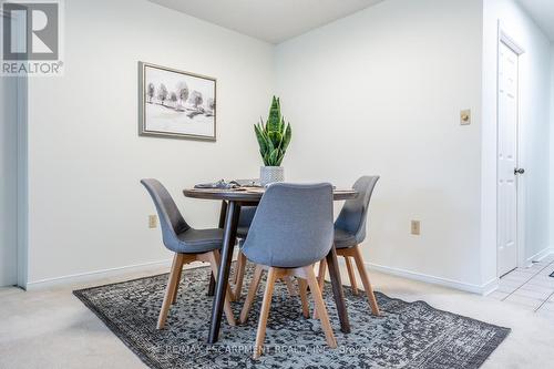 504 - 1201 North Shore Boulevard E, Burlington, ON - Indoor Photo Showing Dining Room