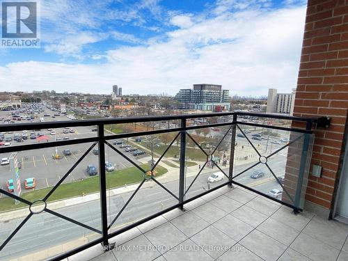 807 - 2772 Keele St Street, Toronto, ON - Outdoor With View