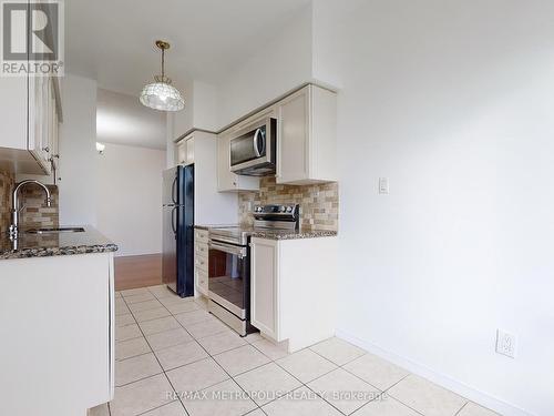 807 - 2772 Keele St Street, Toronto, ON - Indoor Photo Showing Kitchen