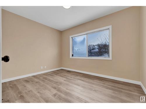 12322 95 St Nw, Edmonton, AB - Indoor Photo Showing Other Room