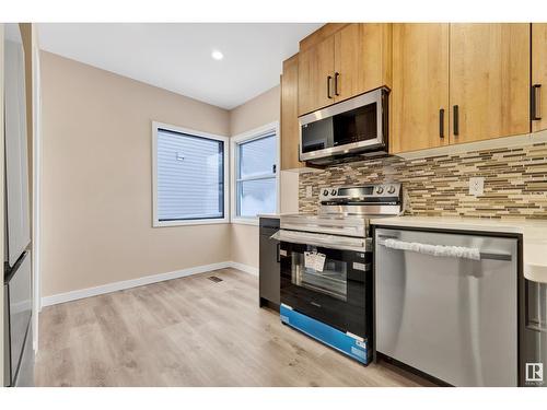 12322 95 St Nw, Edmonton, AB - Indoor Photo Showing Kitchen