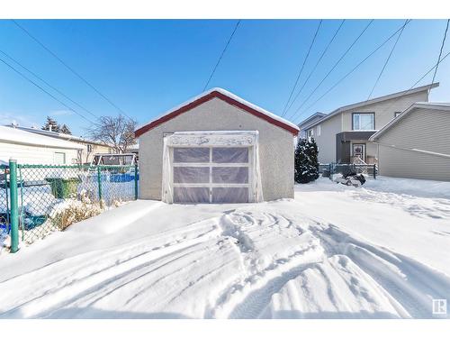 12322 95 St Nw, Edmonton, AB - Outdoor