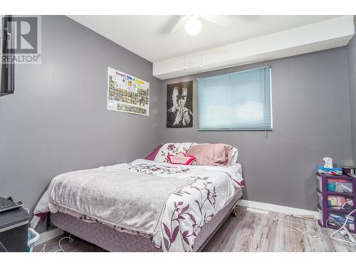 3072 Springfield Road, Kelowna, BC - Indoor Photo Showing Bedroom